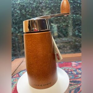 Cole & Mason Morley Crank Salt Mill Beechwood Brand New Have never used NWT